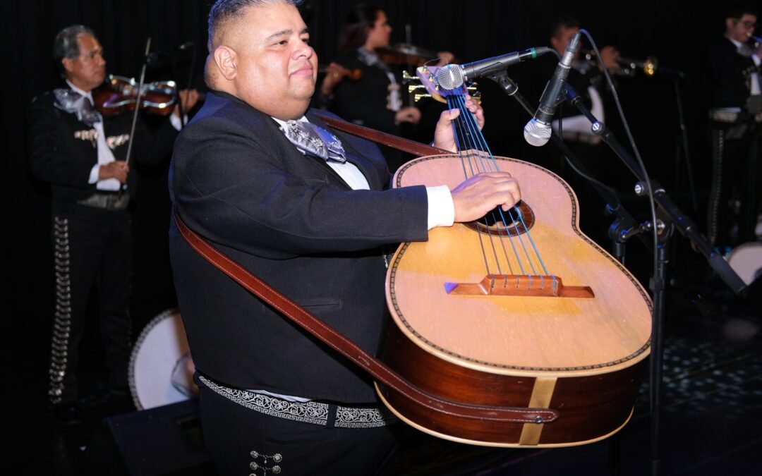 Serenatas Románticas y Bodas: La magia de ‘Si nos dejan’ en directo